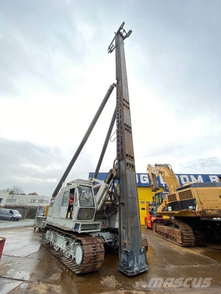 Hitachi KH 150-3 Pæle- og rammemaskiner