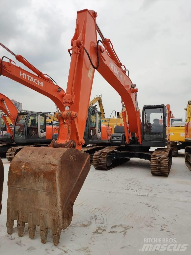 Hitachi ZX 210 H Gravemaskiner på larvebånd