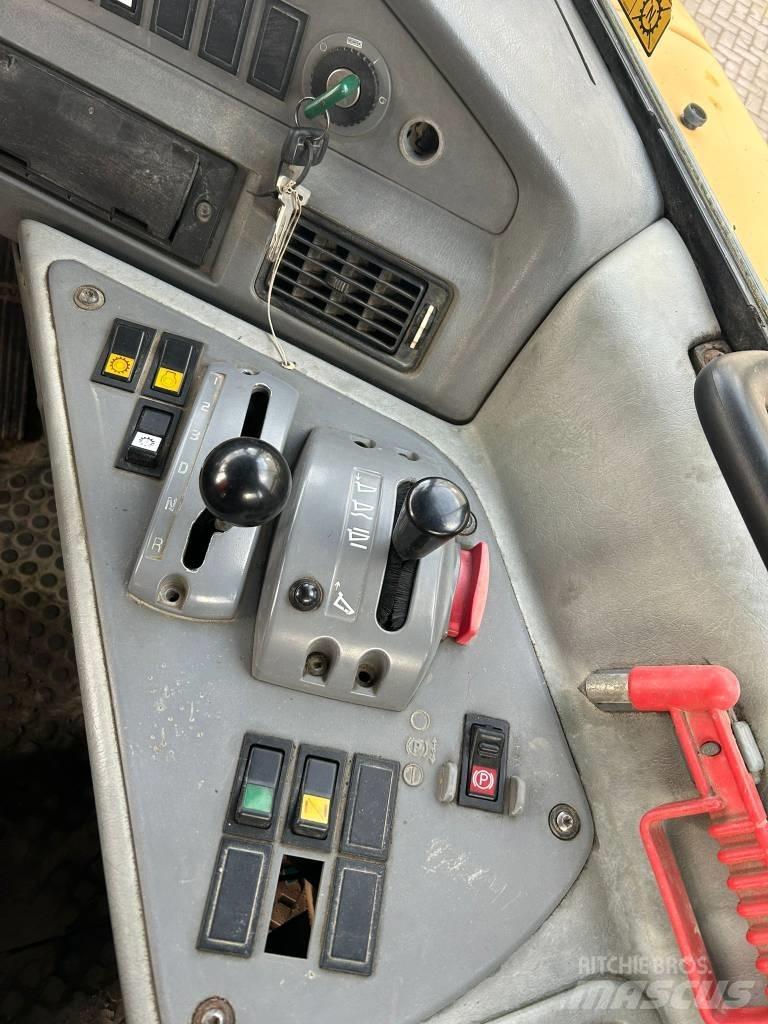 Volvo A 25 D Terrængående lastbiler