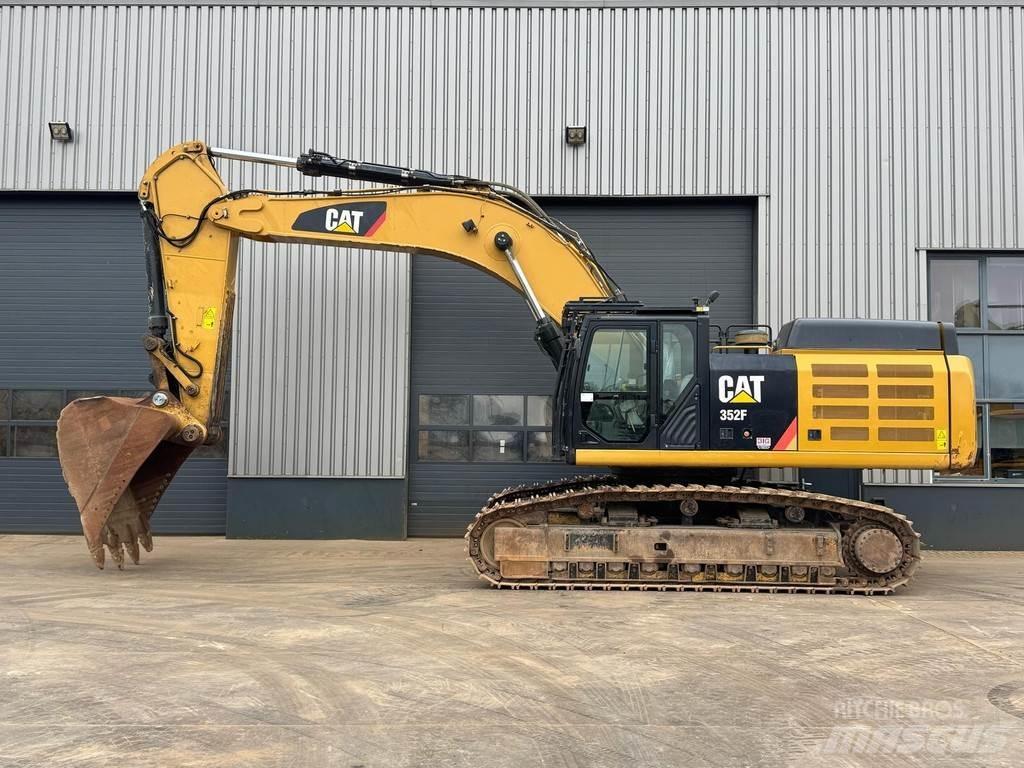 CAT 352F Gravemaskiner på larvebånd