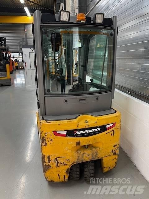 Jungheinrich EFG 216 El gaffeltrucks