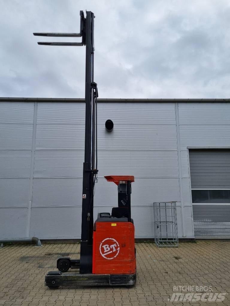 BT RR M 14 Reachtruck