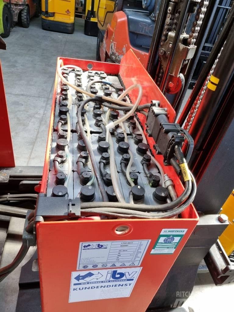 BT RR M 14 Reachtruck