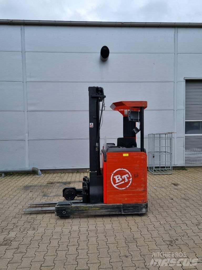 BT RR M 14 Reachtruck