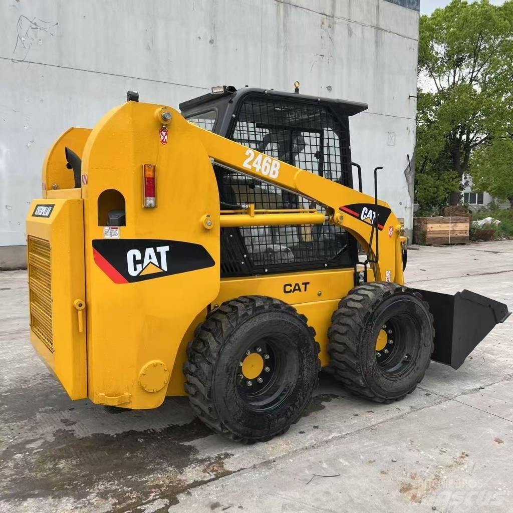 CAT 246 B Minilæsser - knækstyret