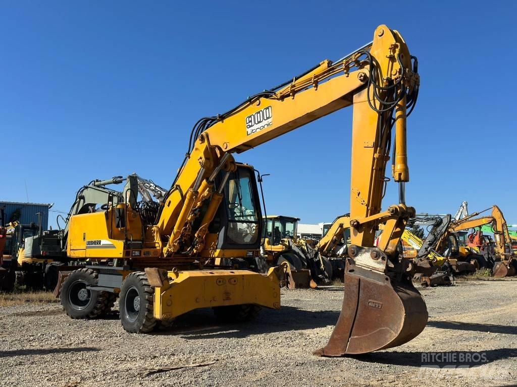 Liebherr A 900 B Gravemaskiner på hjul