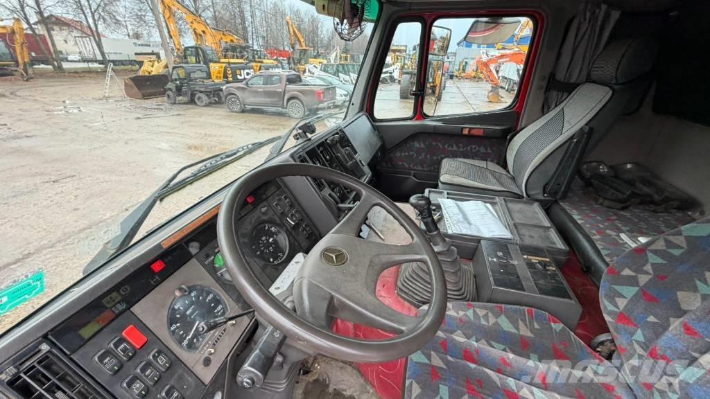 Mercedes-Benz 1827 Autotransportere / Knæklad