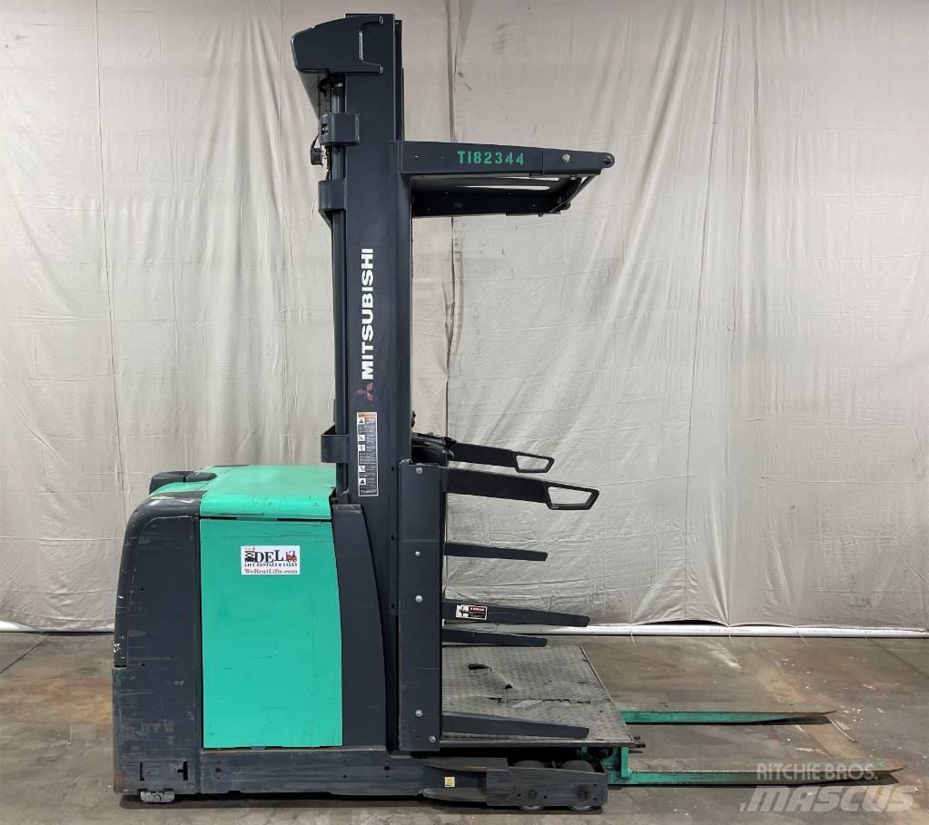 Mitsubishi EOP11N2 Plukketruck, medium