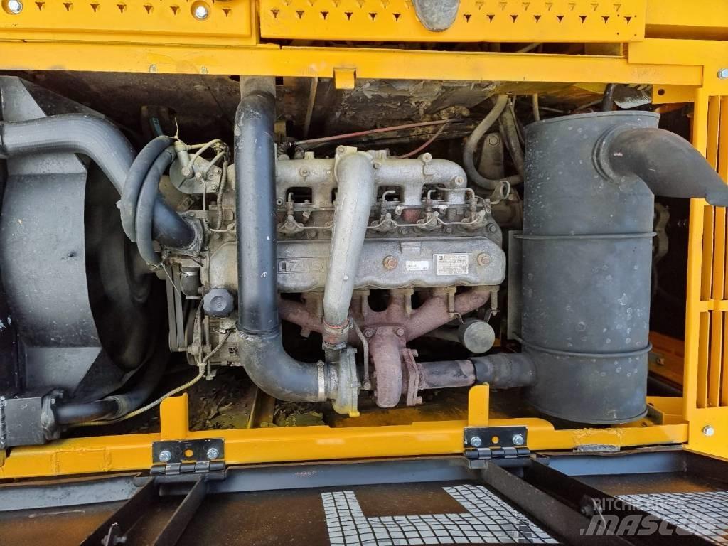 JCB JS 220 LC Gravemaskiner på larvebånd