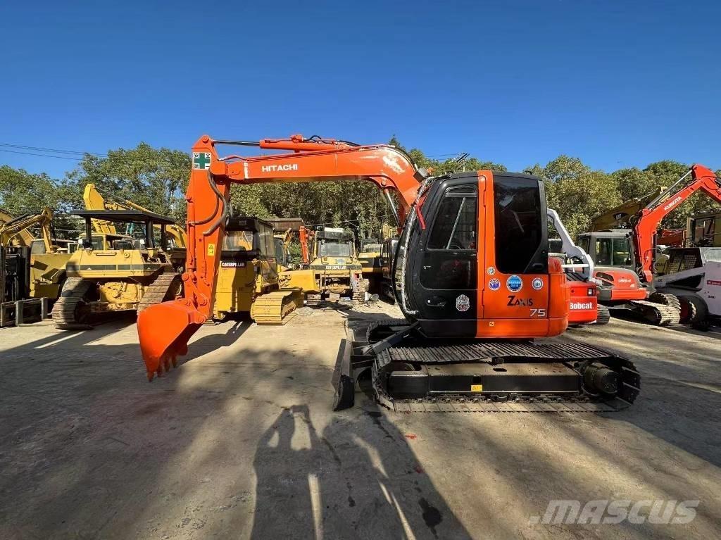 Hitachi ZX 75 Gravemaskiner på larvebånd