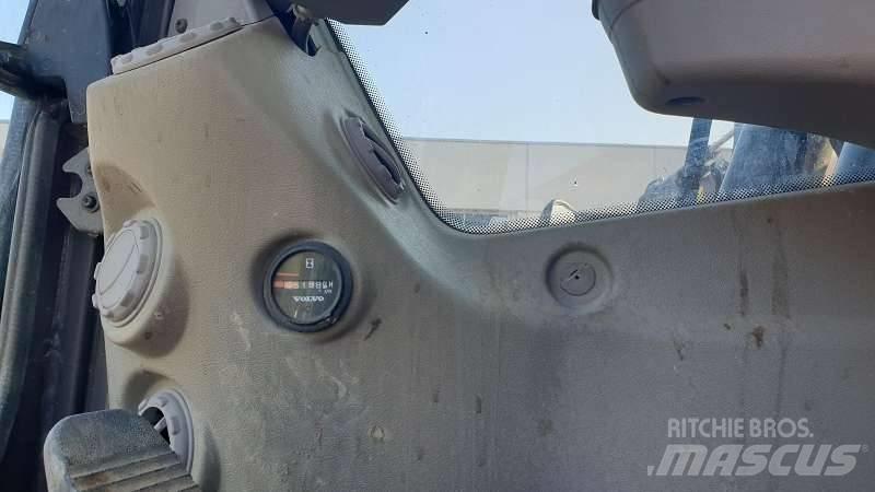 Volvo EW 210 C Gravemaskiner på hjul