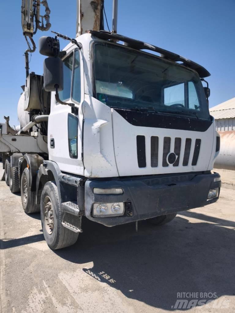 Astra Betonpompa Betonbiler
