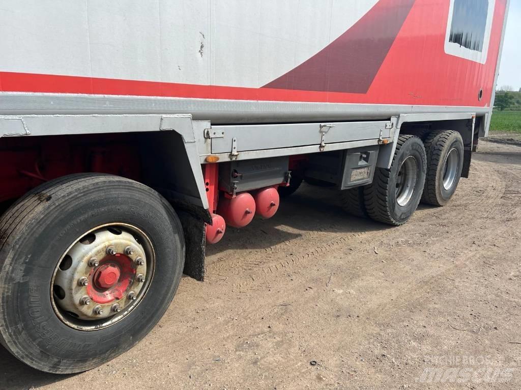 Volvo FM Lastbiler med tip