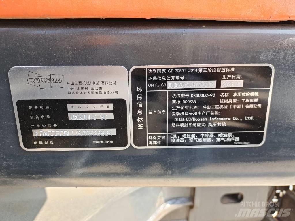 Doosan DX300-9 Gravemaskiner på larvebånd