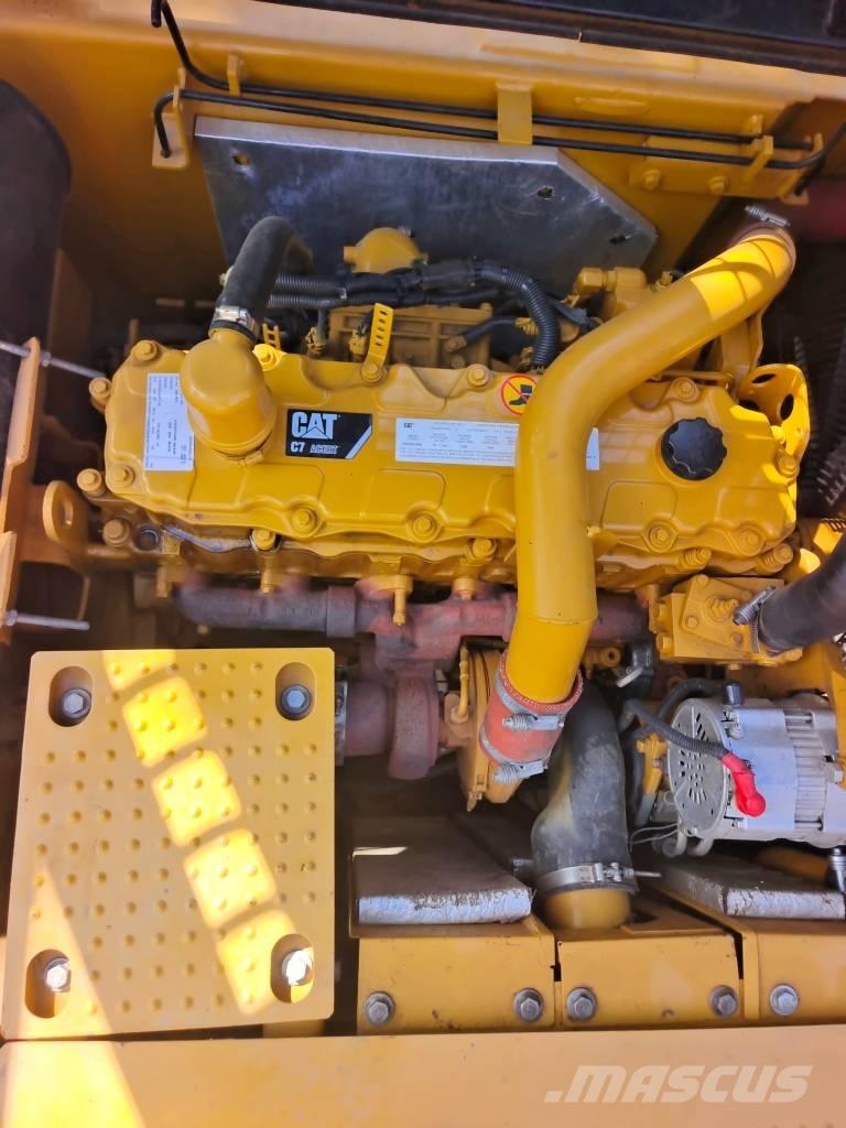 CAT 329 D2L Gravemaskiner på larvebånd