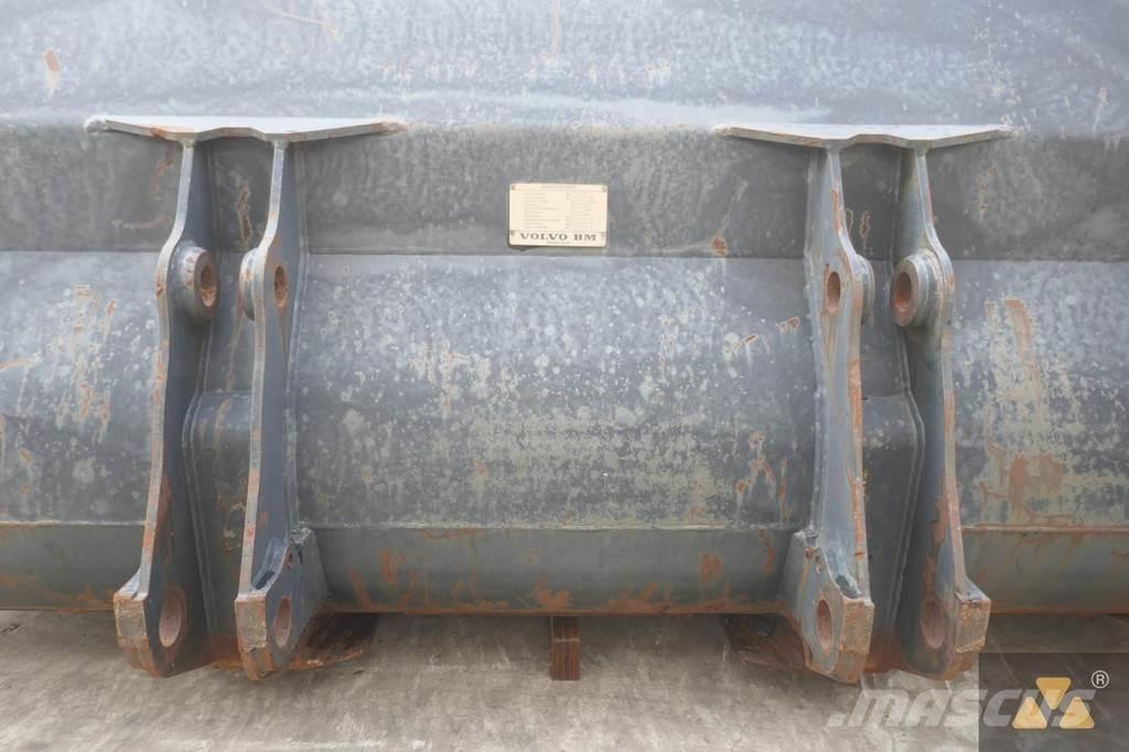 Volvo L120B Bucket Skovle