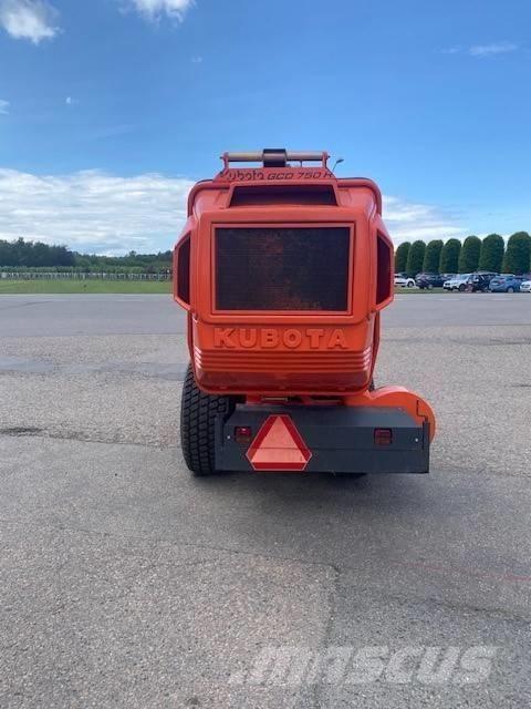 Kubota SWT37 Kompakte traktorer