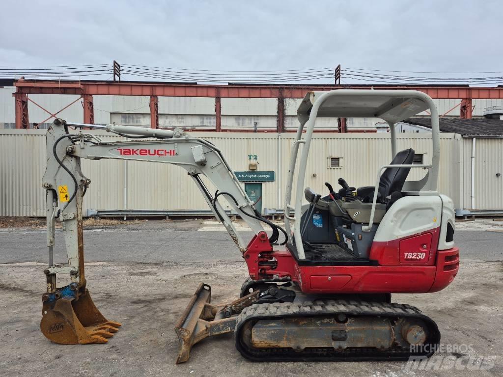 Takeuchi TB 230 Minigravemaskiner