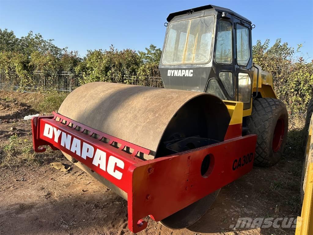 Dynapac CA 30 D Enkelt tromle