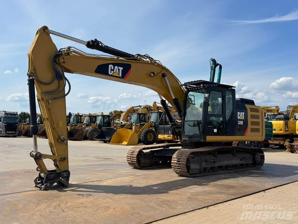 CAT 320E Gravemaskiner på larvebånd