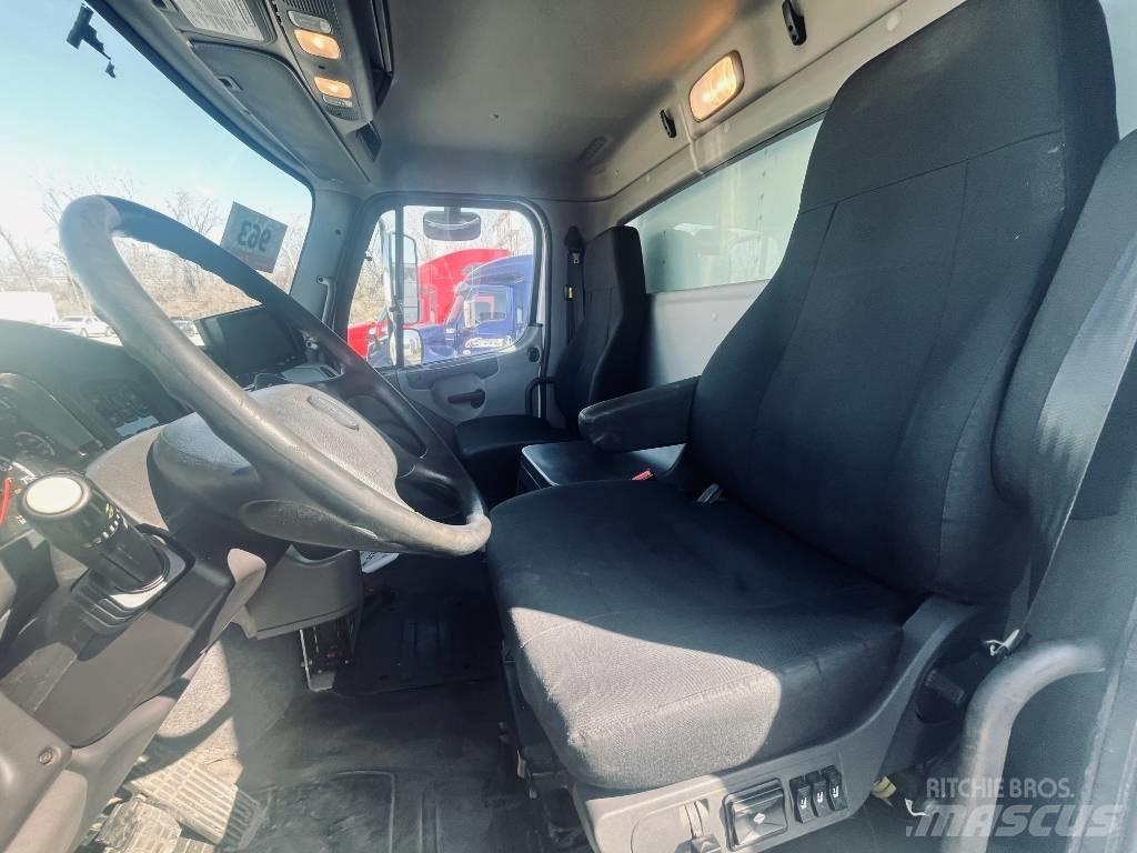 Freightliner M 106 Fast kasse