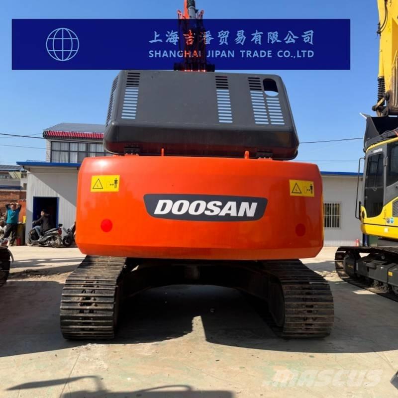 Doosan DX 300 Gravemaskiner på larvebånd