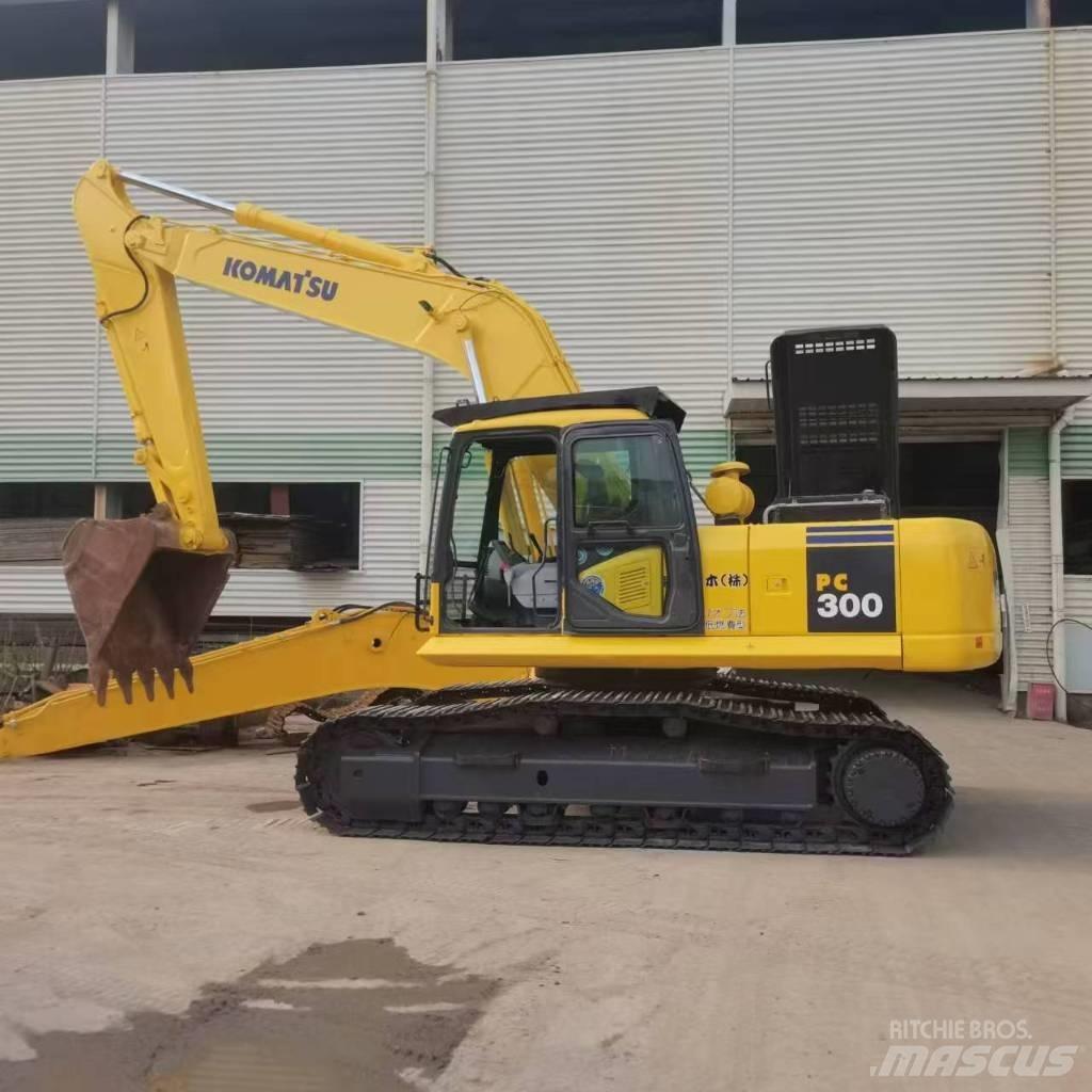 Komatsu PC 300-7 Gravemaskiner på larvebånd