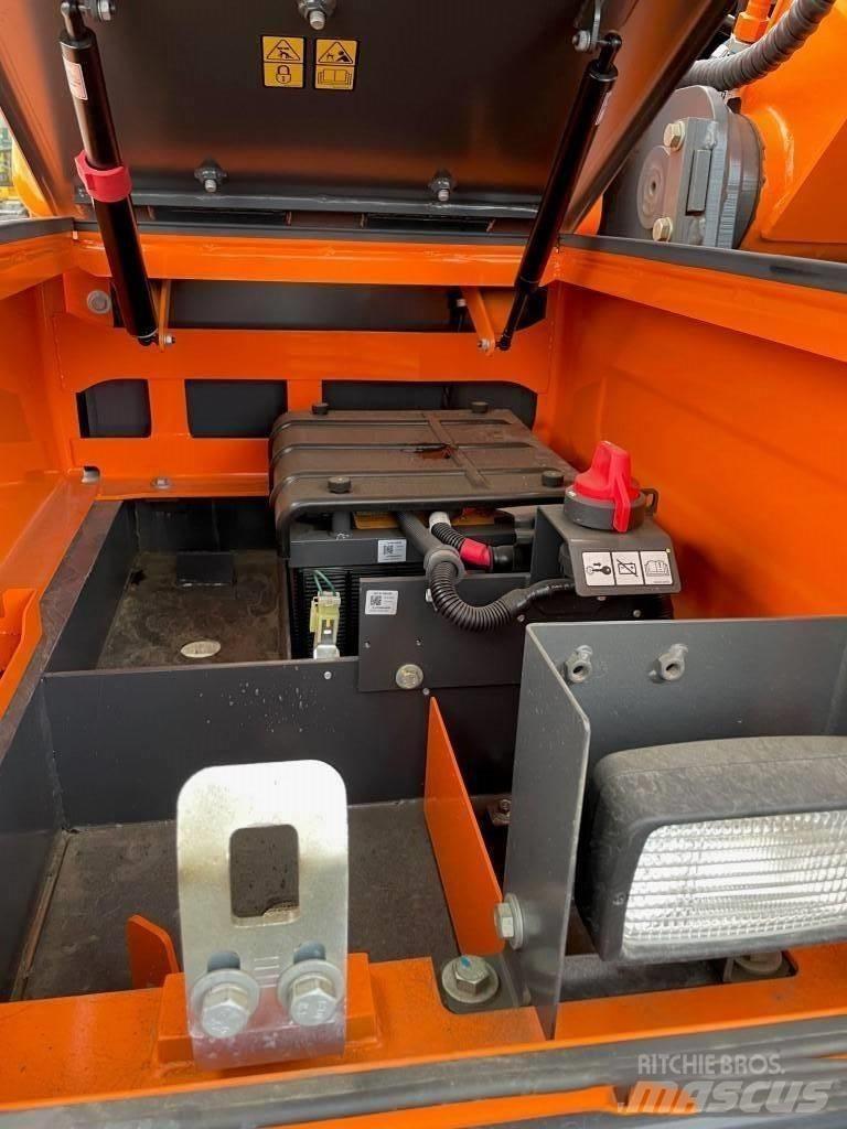 Doosan DX 140 W Gravemaskiner på hjul