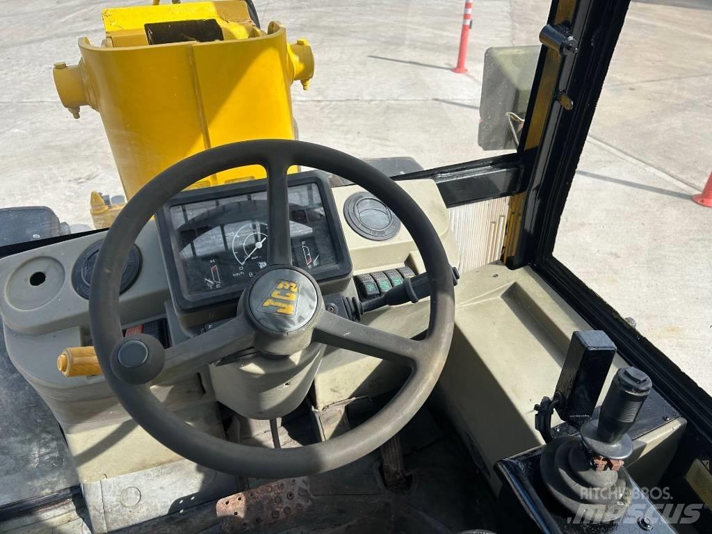 JCB 409 Teleskoplæssere til landbrug