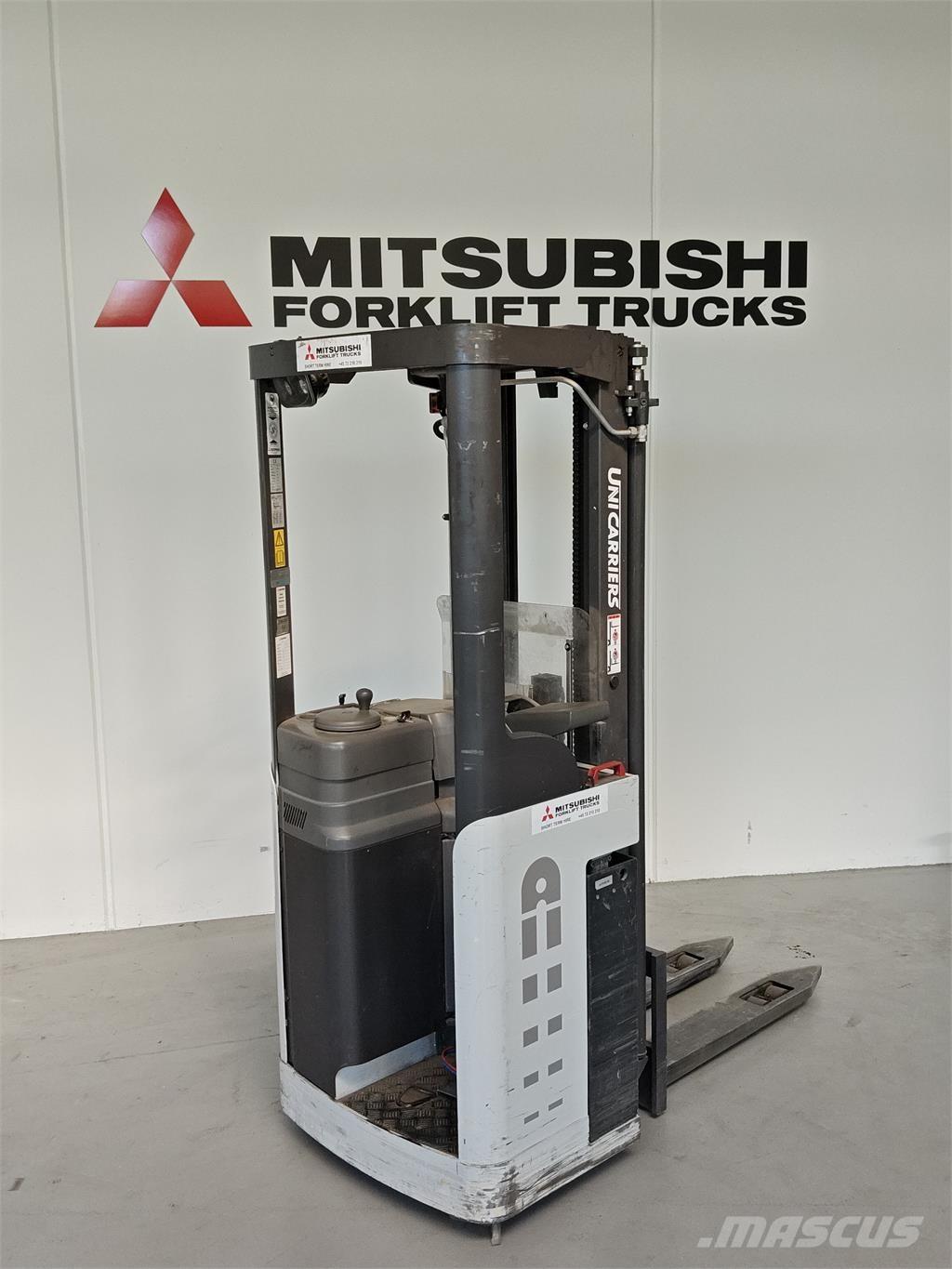 Atlet AJN160 Selvkørende stablere