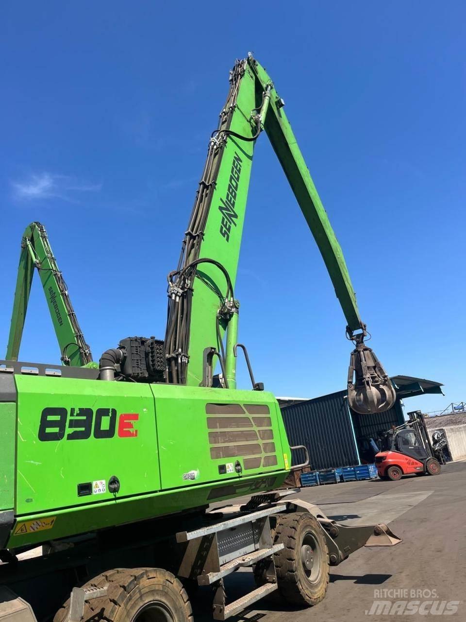 Sennebogen 830E Gravemaskiner på hjul