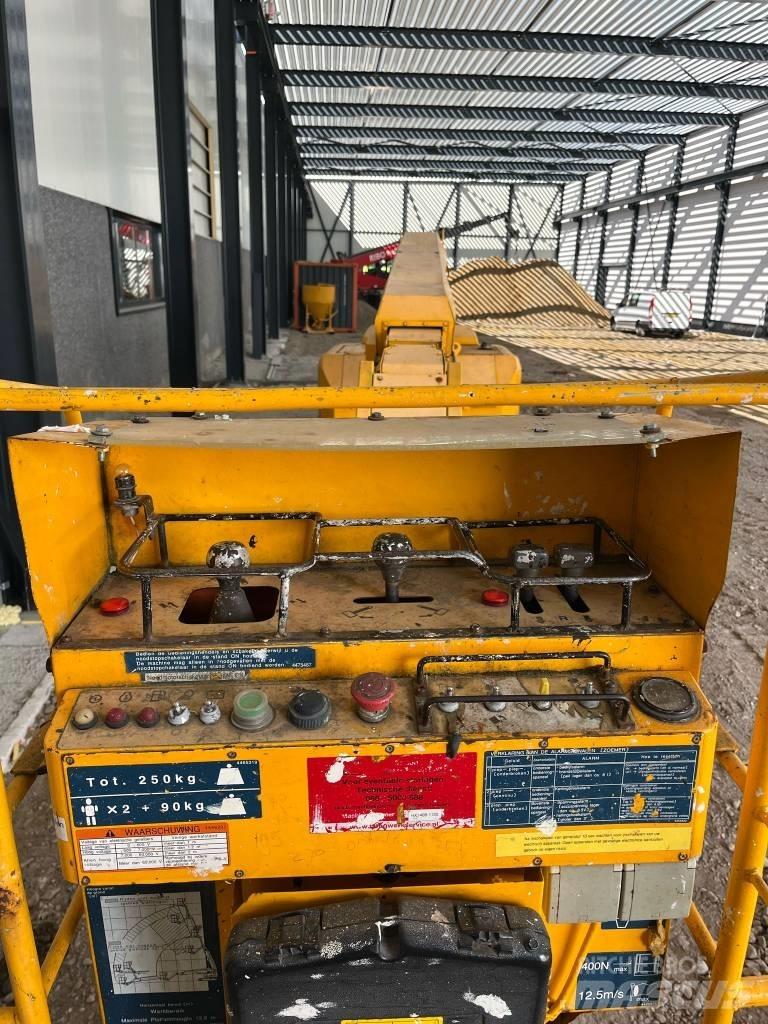 Hitachi HX140B Teleskoplifte