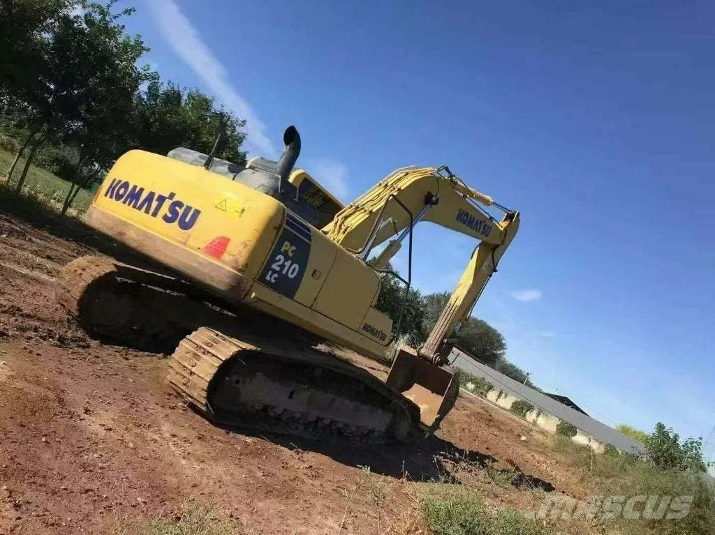 Komatsu PC 210 Gravemaskiner på larvebånd