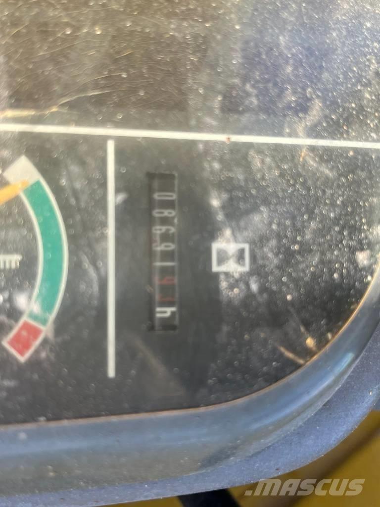 Komatsu PC 27 Minigravemaskiner