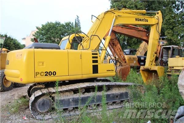 Komatsu PC 200-6 Gravemaskiner på larvebånd