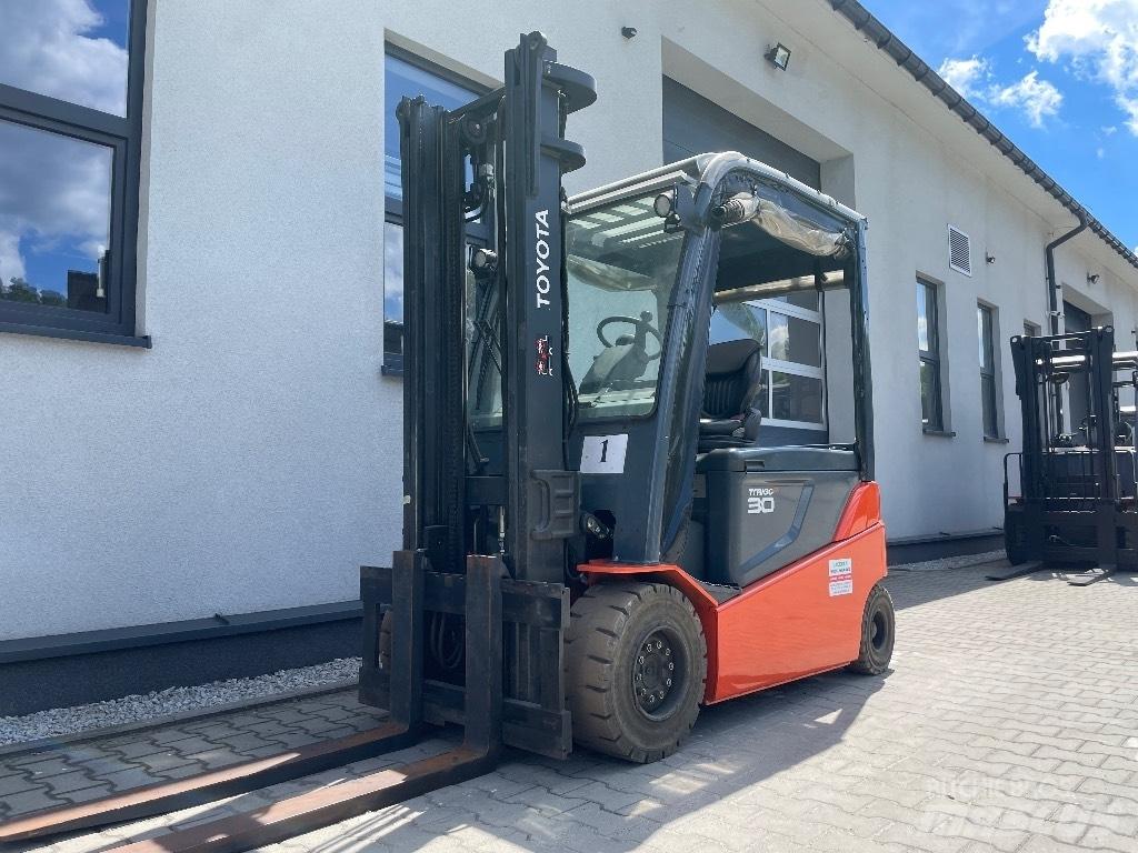 Toyota 8FBMT30 El gaffeltrucks