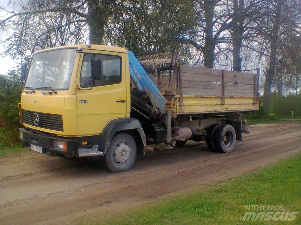 Mercedes-Benz 814 Lastbiler med tip