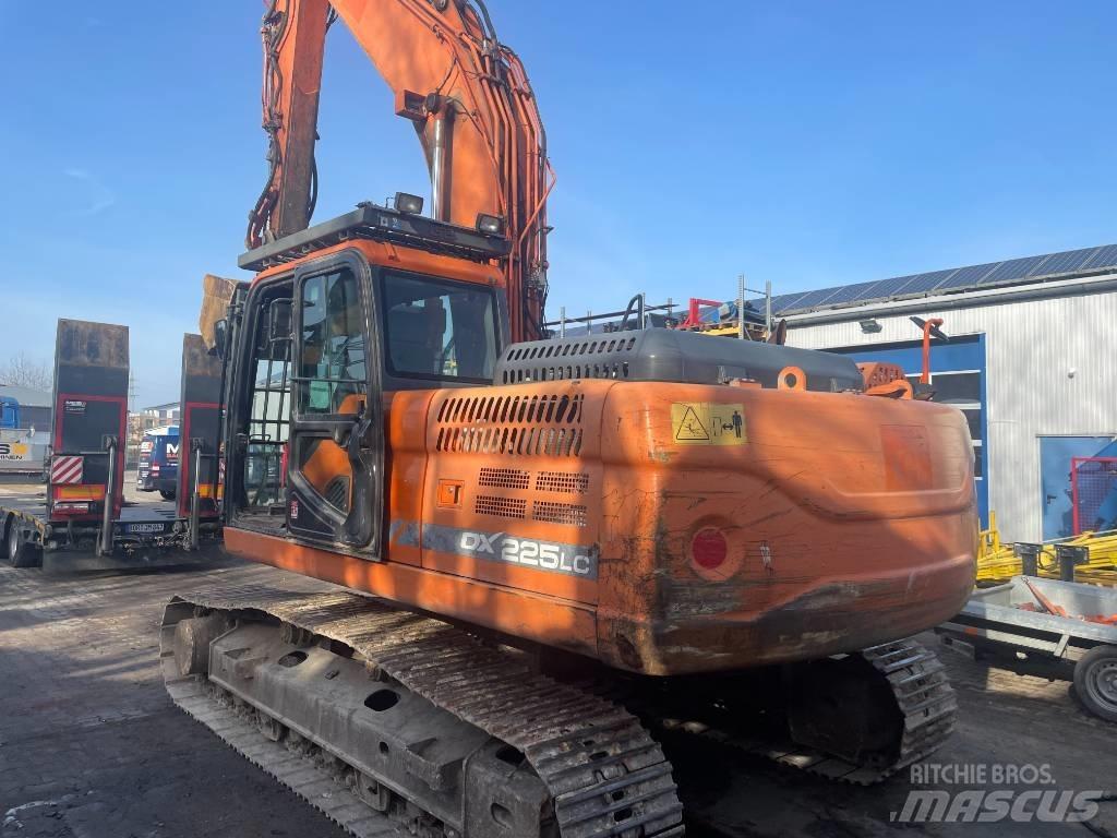 Doosan EXCA Gravemaskiner på larvebånd