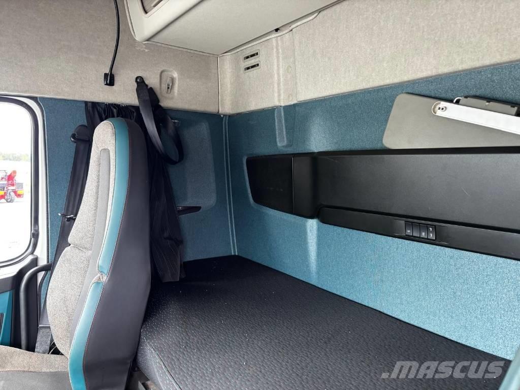 Volvo FM 330 Fast kasse