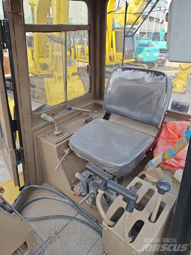 CAT D 6 G Bulldozer på larvebånd