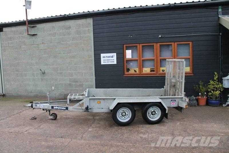 Isuzu 75.150 Flatbed lastbiler med spil