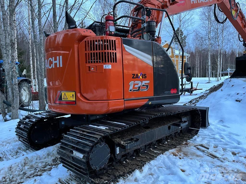Hitachi ZX135US-7 Gravemaskiner på larvebånd