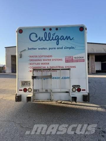 Hino 338 Lastbiler til transport af drikkevarer