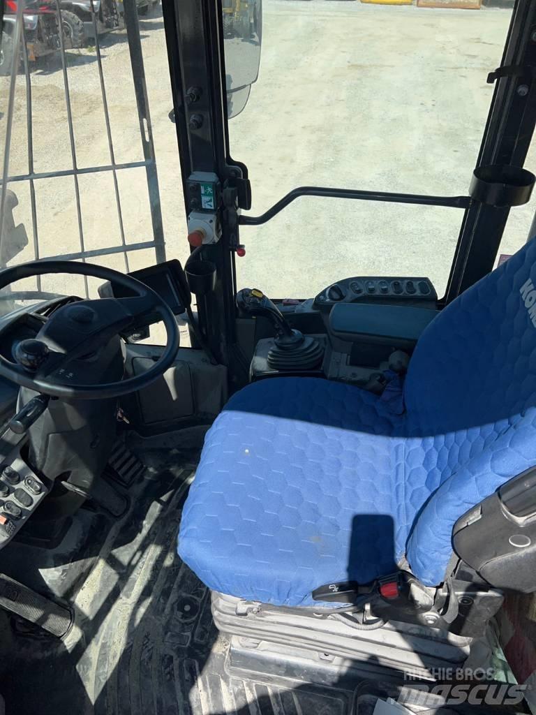 Komatsu WA 270-8 Læssemaskiner på hjul