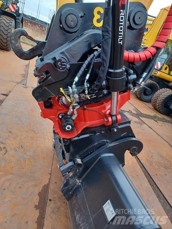 Komatsu PW180-11E0 Gravemaskiner på hjul