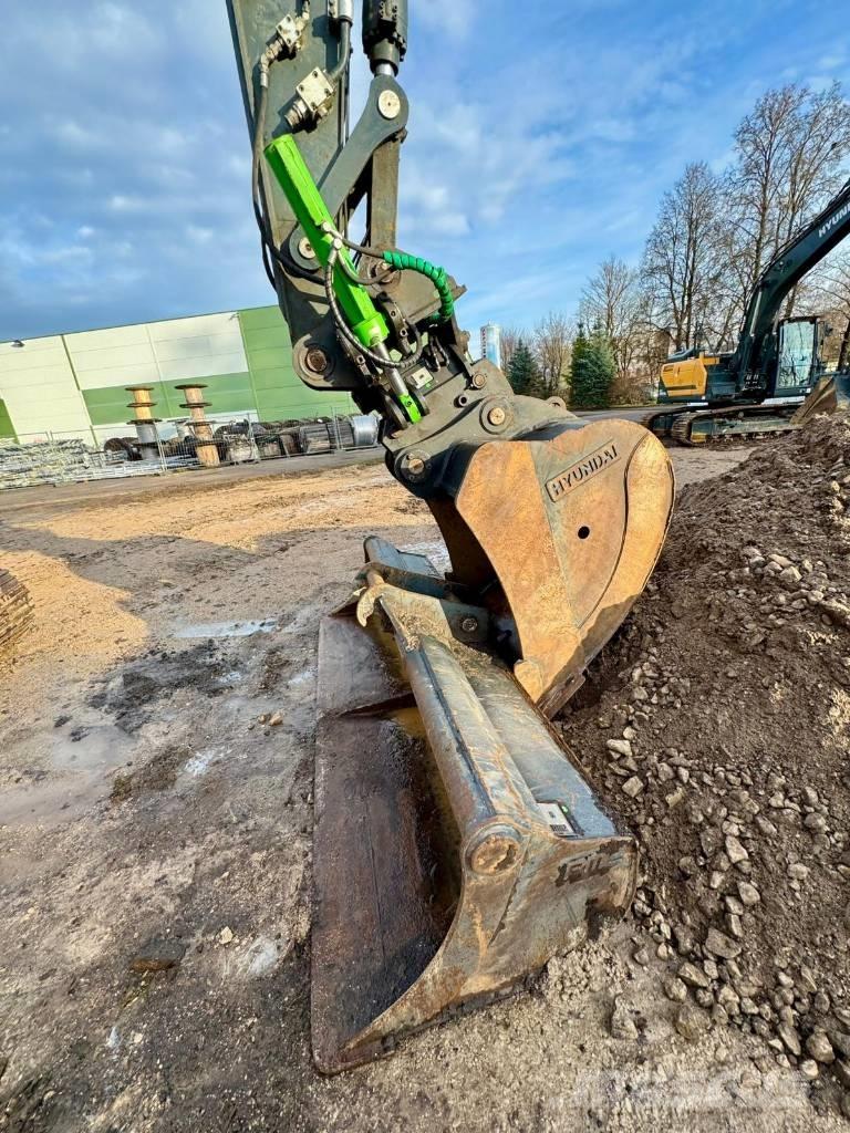 Hyundai HX 220 AL Gravemaskiner på larvebånd