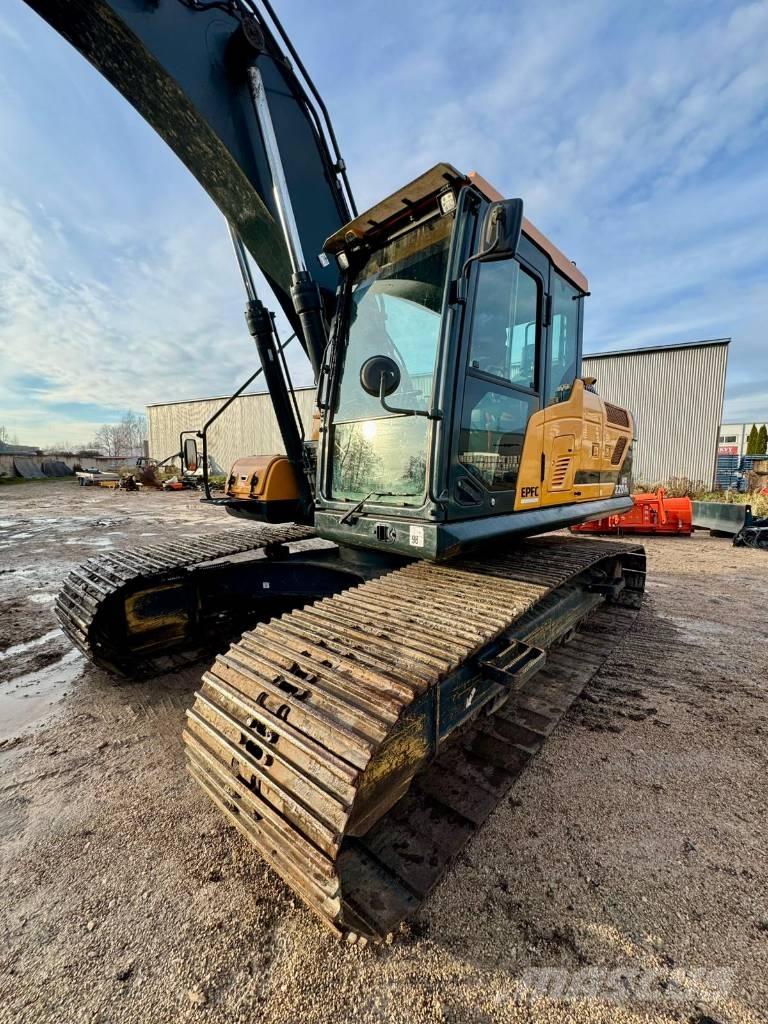 Hyundai HX 220 AL Gravemaskiner på larvebånd