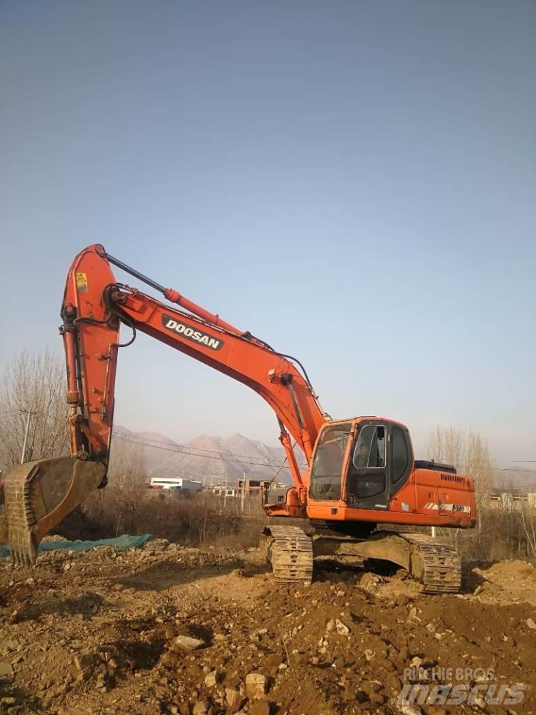 Doosan dx225 Gravemaskiner på larvebånd