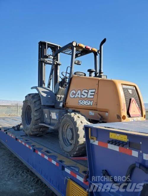 CASE 586H Terrængående gaffeltruck