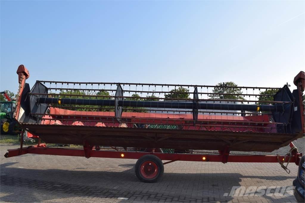 Case IH 1680 Axial Mejetærskere